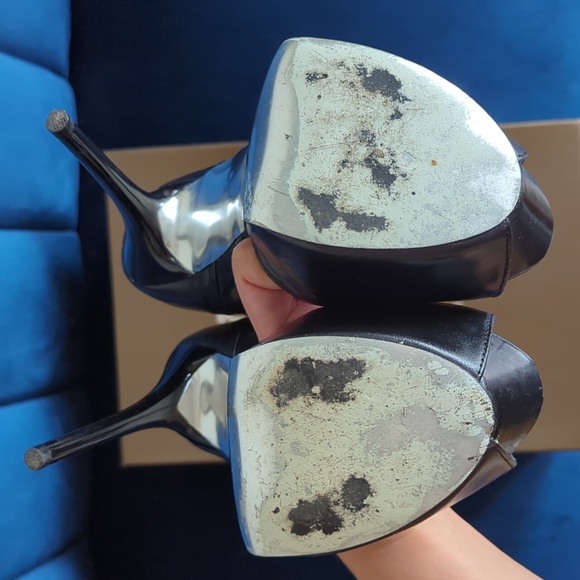 bebe “Lucie” Black Leather Peep Toe Sandals,Size 7 - Picture 6 of 6